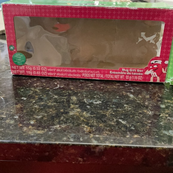 Set Of M&M’s Christmas Mugs - Picture 6 of 6